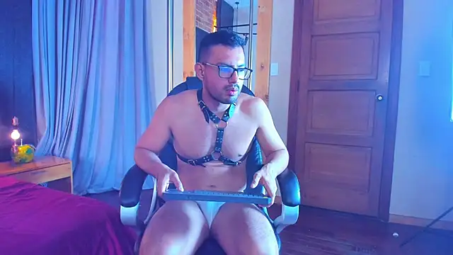Chatroom XXX en direct de JacobWestt