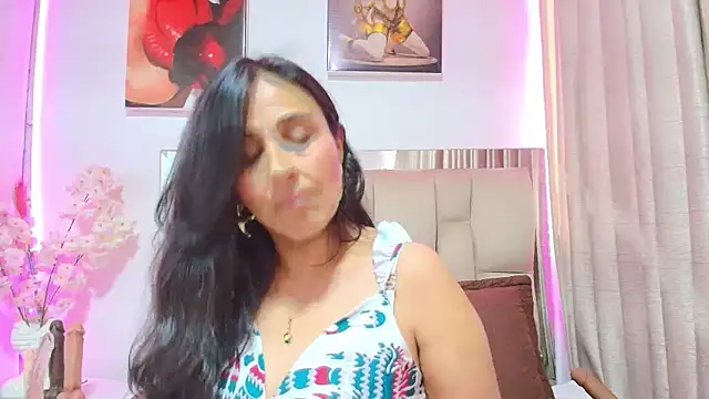 Chatroom XXX en direct de _Marcela__
