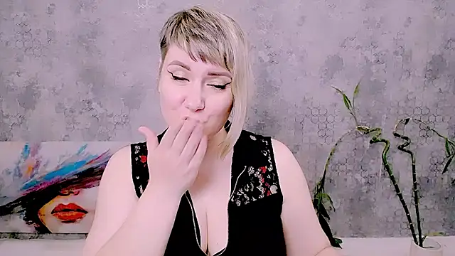 Djullia Adlı Modelin Canlı XXX Sohbeti