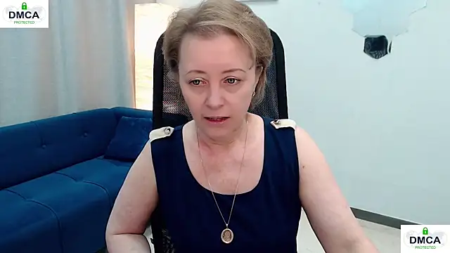 Chatroom XXX en direct de MONA_W