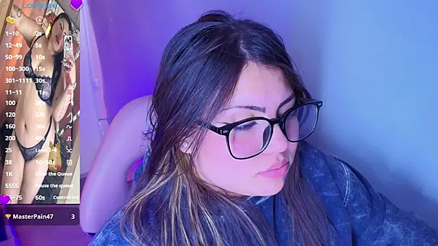 XXX chat uživo modela Dreamboo__