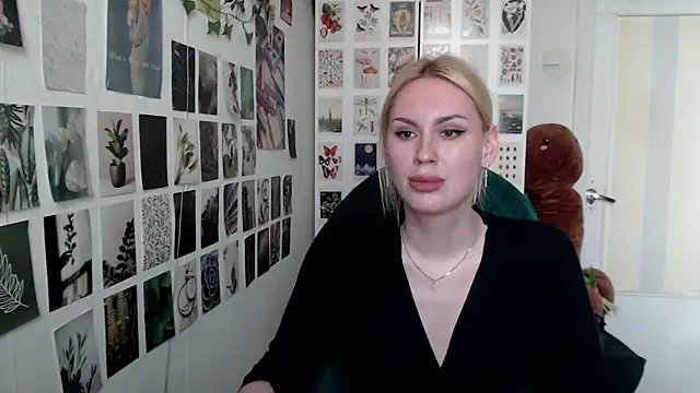 Pertunjukan Kamera Web CapriScorpion