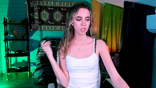 KimPorins' Live XXX Chat