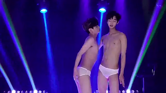Chat XXX en directo de AOA-ACE