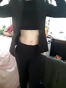 pimentinha02 Adlı Modelin Canlı XXX Sohbeti