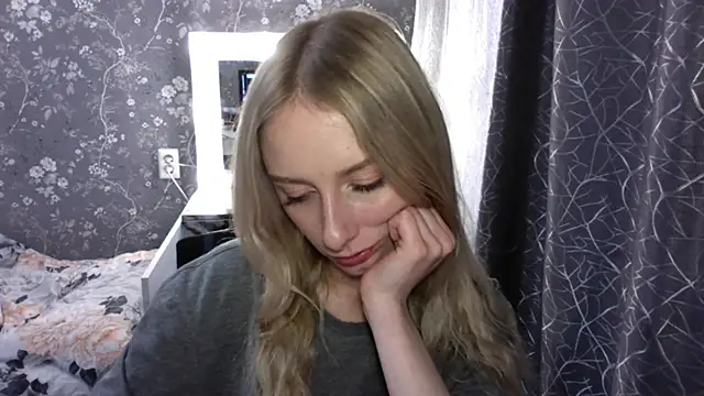 AliceTwinkle Webcamshow