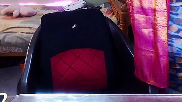 Chat +18 de HotGulabi ao vivo