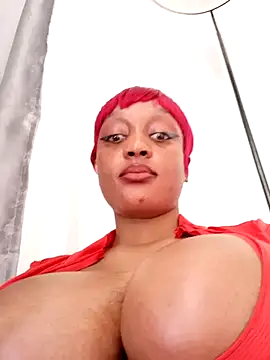 แชท XXX สดของ Busty_Bambi