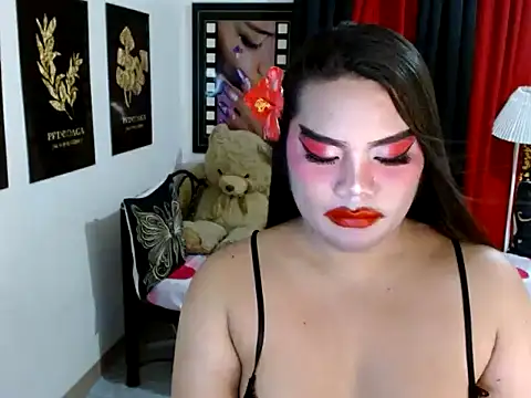 TSbrianaHugeCock Adlı Modelin Web Kamerası Şovu