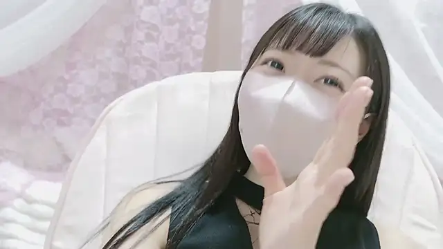MOE_o0 – Live XXX-chat