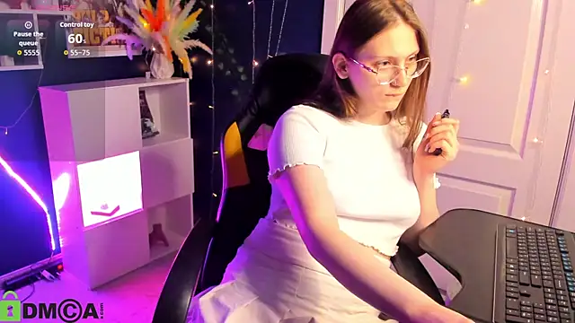 Queen_Milena Chat XXX in diretta