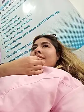 Sofia_Honey1: απευθείας συνομιλία ΧΧΧ
