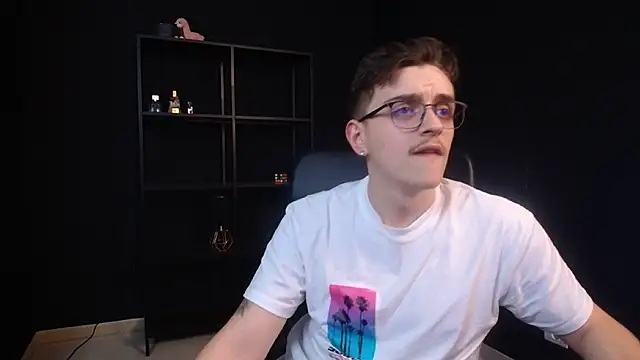 FelixStarkk Chat XXX in diretta