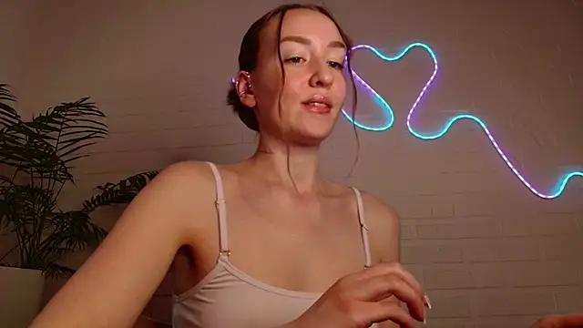 WhitePrincessLuna live XXX chat