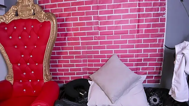 LiliThara Chat XXX in diretta