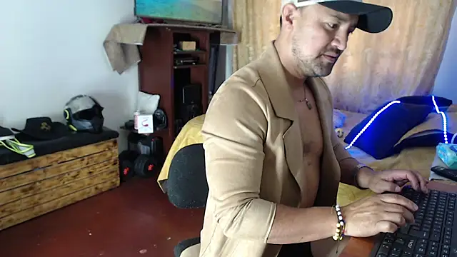 AlejoMoretti Live XXX Chat
