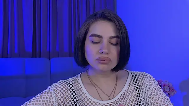 แชท XXX สดของ AdrianaToress