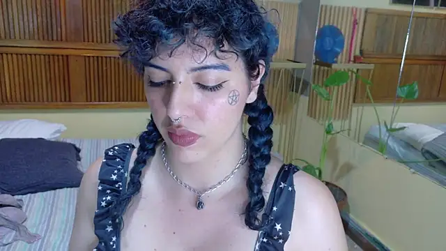 Eli666uwu's Live XXX Chat