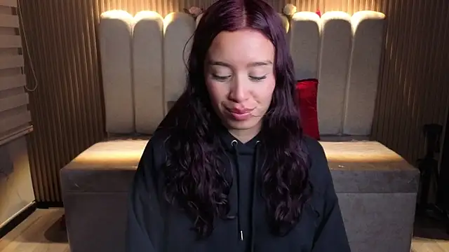 _Mia_Evans_1's Live XXX Chat