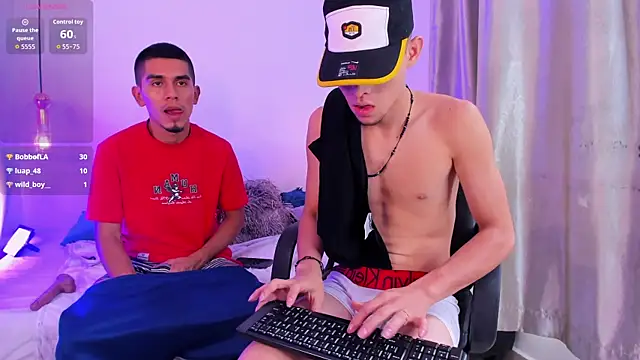 your_d0ll1 Pertunjukan Webcam