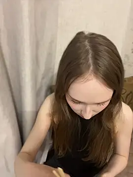 MeowyChansのライブXXXチャット