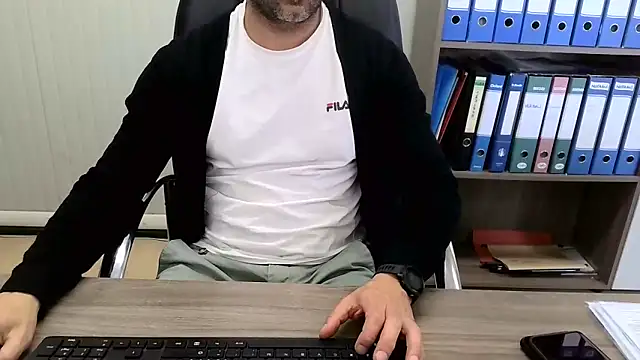 عرض كام Evasionee