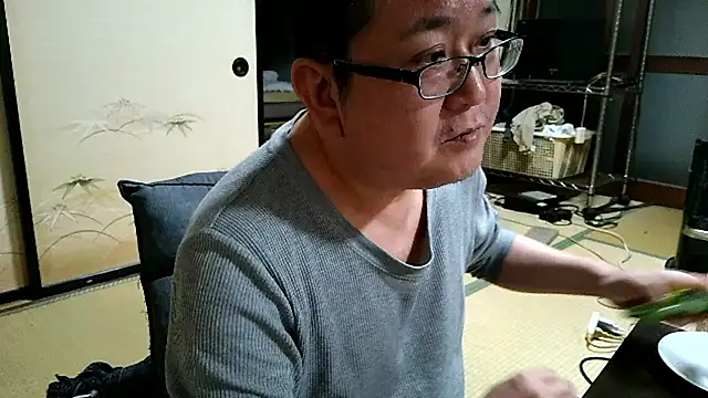 Tkousuke 在線直播表演