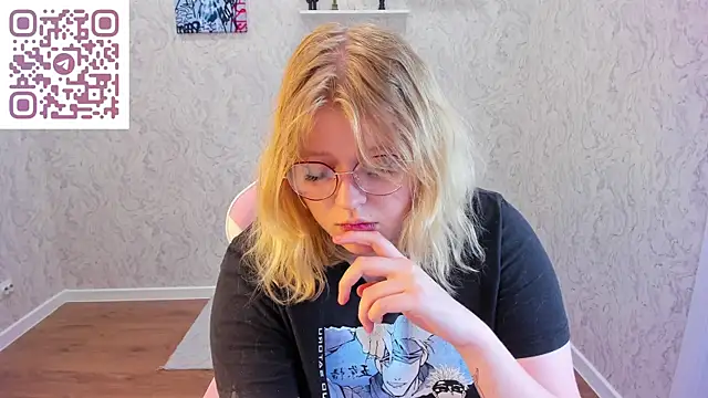 luna_c0ra Chat XXX live