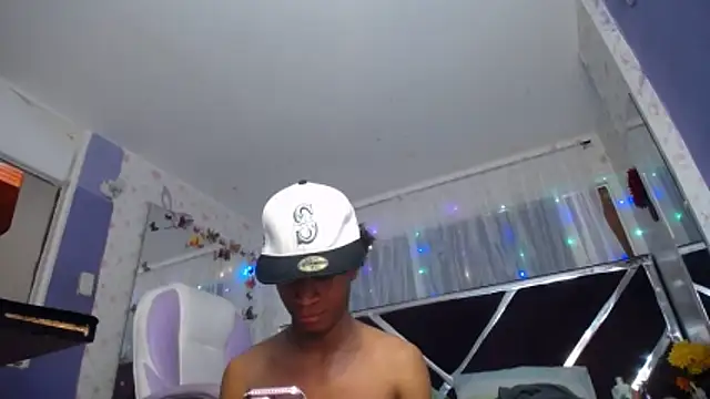 Santy_bigcock_01 Webcam-Show