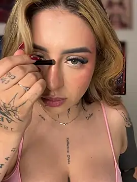 CarolQueen1_ live XXX chat