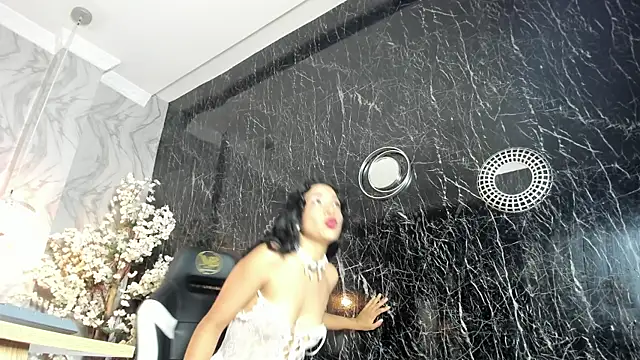 Show de candy_mya na webcam