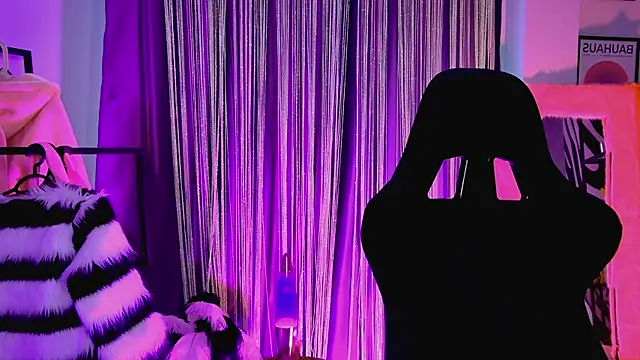 MaoqiBeverly's Live XXX Chat