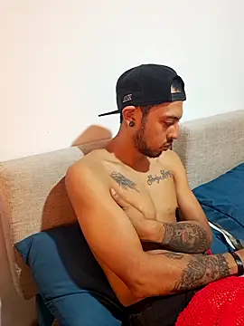 DanteIzan's Webcam Show