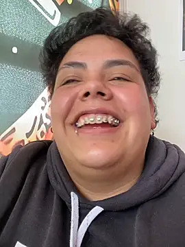 Chatroom XXX en direct de Hailey_Curvy