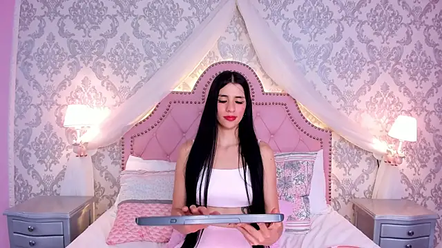 Živý XXX chat ScarletMore