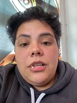 Chat XXX en directo de Hailey_Curvy