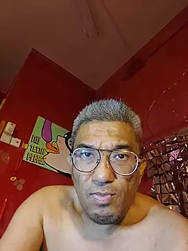UncleHusz 라이브 XXX 채팅