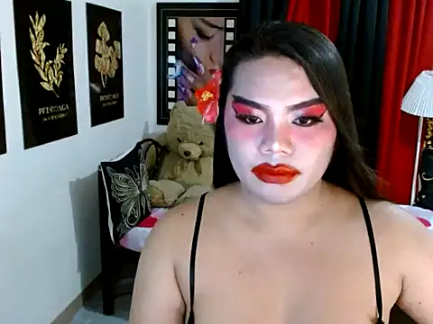 Вебкам-шоу TSbrianaHugeCock