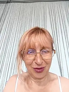 TrinaAdair's Live XXX Chat