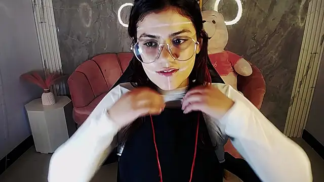 Scarlett_jhonson_ch's Webcam Show