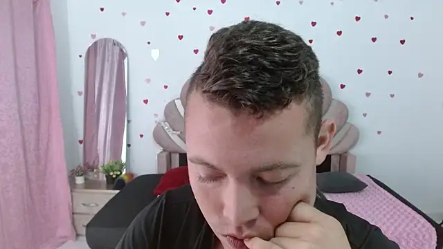sven_fox723 网络视讯表演