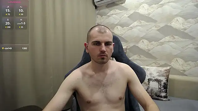 SerzhKorol1's Live XXX Chat