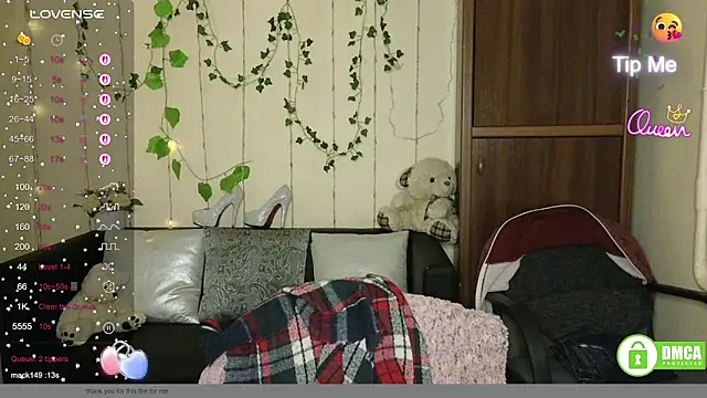 Chat +18 de Alicia_love00 ao vivo