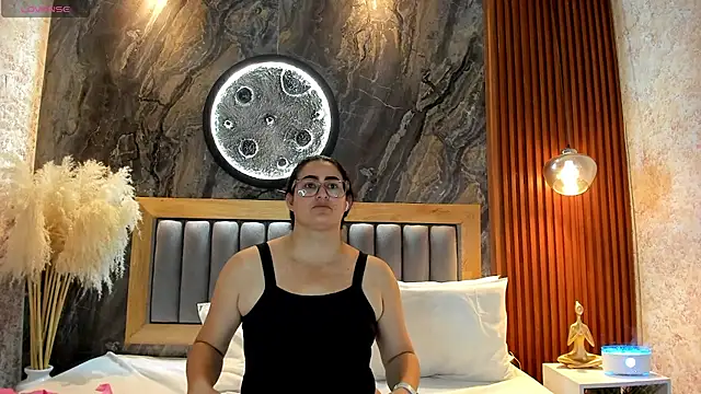 Czat XXX na żywo – BellaPeers_