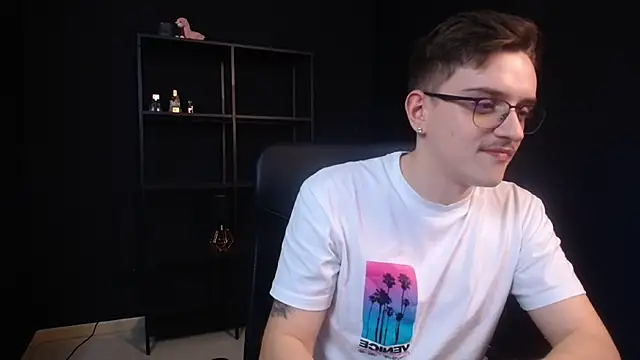 FelixStarkk 라이브 XXX 채팅