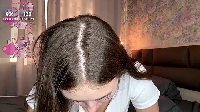 Chat XXX en directo de LoraDavi
