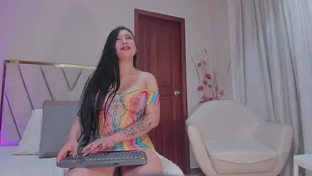Chat +18 de SeleneLujan ao vivo