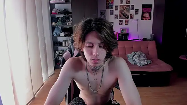 xIce_Boy Live XXX-chat