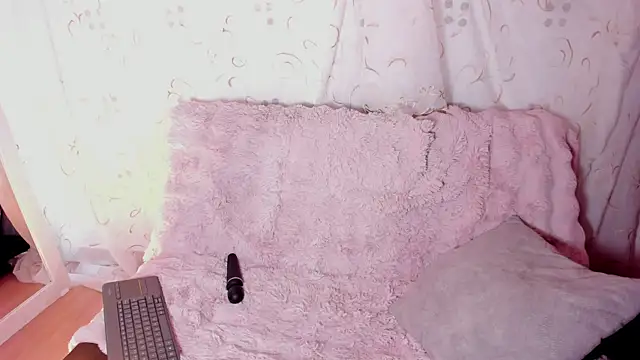 KuraiBi Show Webcam