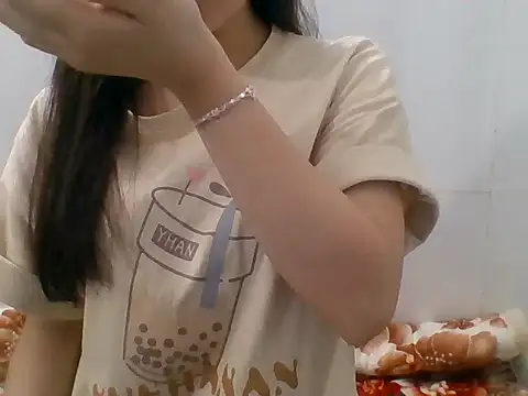kiraa-007's Live XXX Chat
